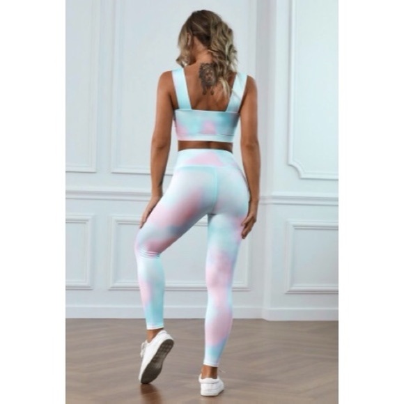 147. ☀️Cleo Tie Dye Workout Set☀️ - Picture 2 of 11